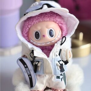 Skiing Labubu outfit